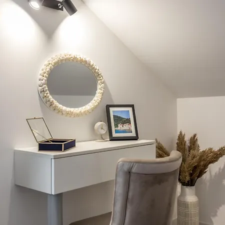 Apartment La Grande Bellezza 2 *